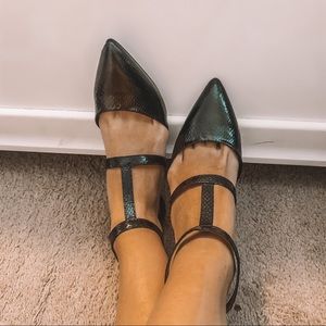 NWT 🏷 BLACK HEELS